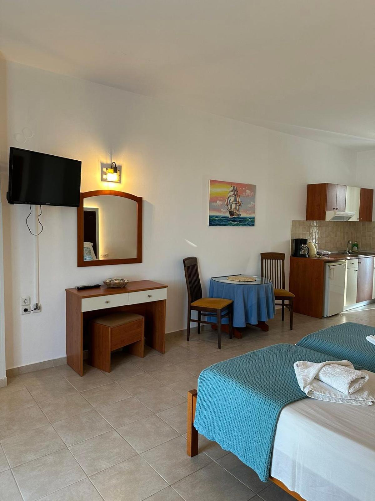 Apollonio Suites & Rooms Faliraki Rhodes Zimmer foto