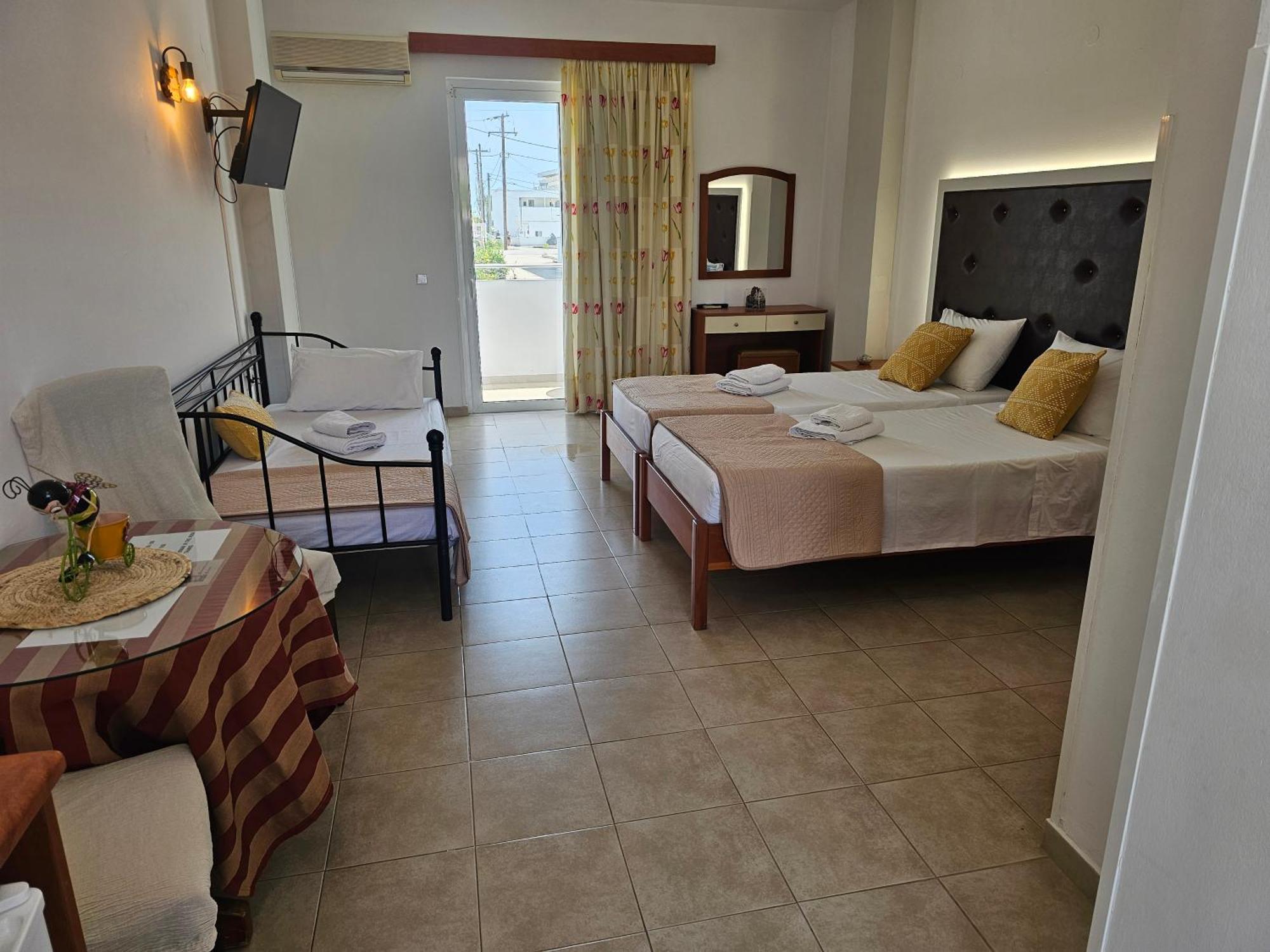Apollonio Suites & Rooms Faliraki Rhodes Zimmer foto